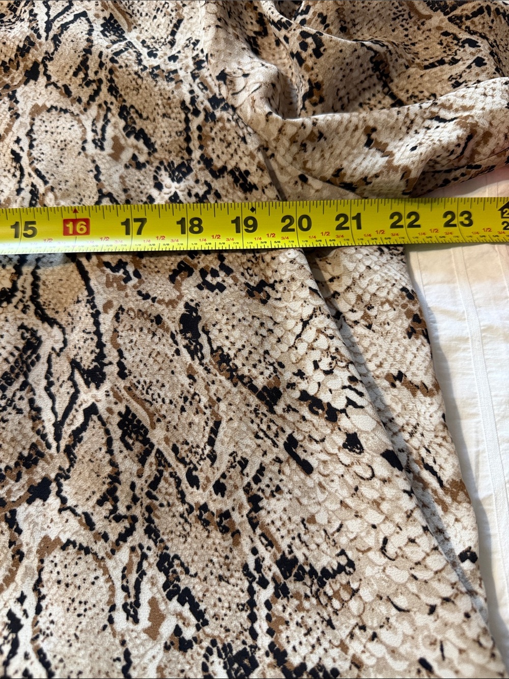 Rose & Olive snake print blouse - Picture 6 of 7